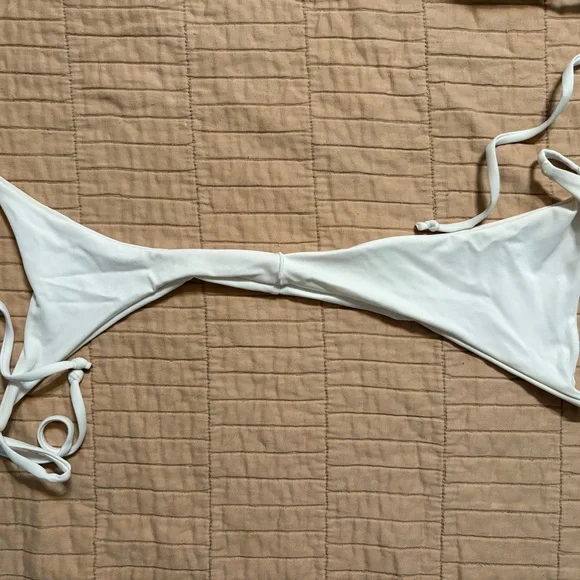 #4 - WINTER CLEAN OUT - SHEIN White Triangle String Bikini Set - small - Picture 6 of 7
